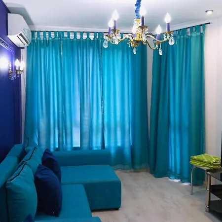 Aparts With Pool And Parking Appartement *
