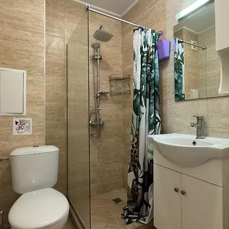 Appartement Aparts With Pool And Parking *